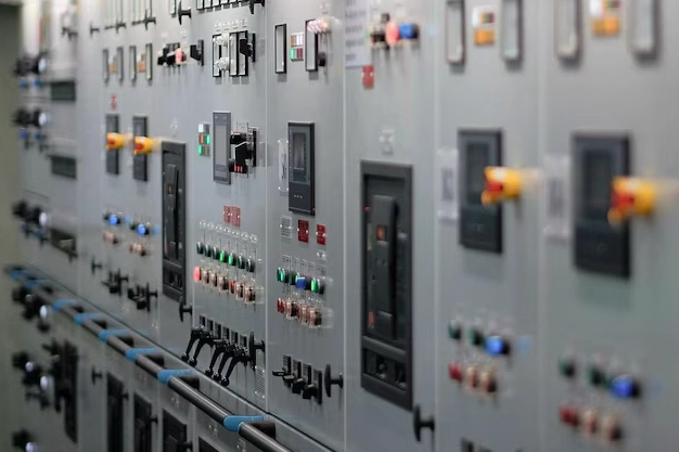 Power Distribution & Equipment Installation